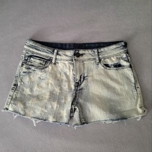 Delia's Star Taylor Low-Rise, Acid Wash, Distressed Jean Shorts, Size 5/6
